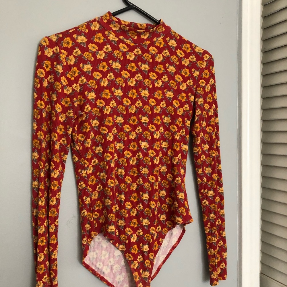 Forever 21 Floral Body Suit - Picture 2 of 4